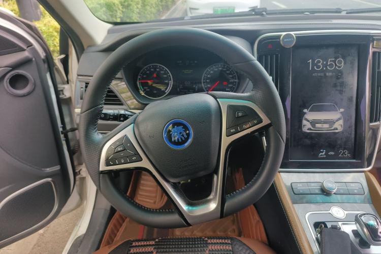 Used BYD Qin New Energy 2017 1.5T Luxury Model