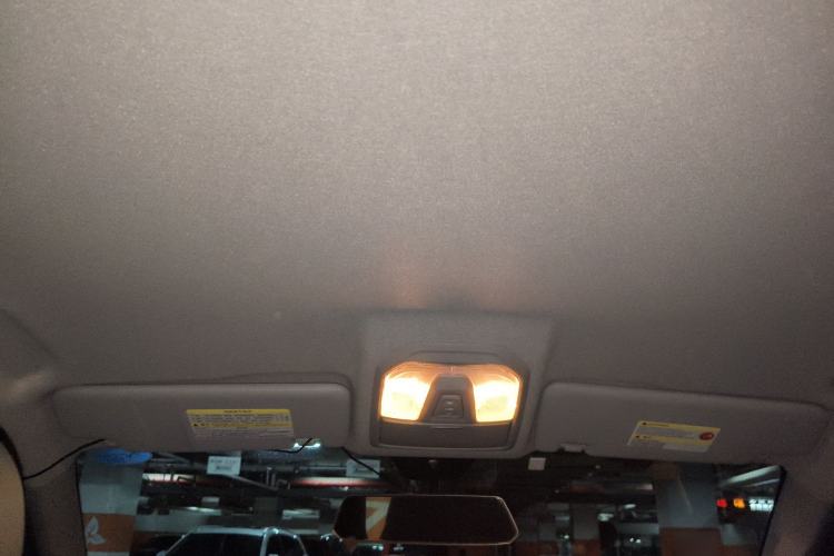 Used SAIC MAXUS T60 2017 2.0T Gasoline Automatic 4x4 High-Ride Elite Standard Cabin Headliner