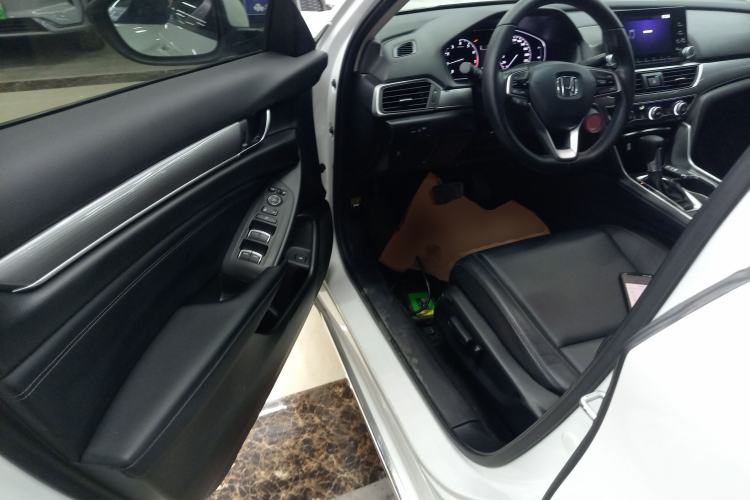 Used Honda Accord 2018 260TURBO Elite Edition China VI Driver Seat