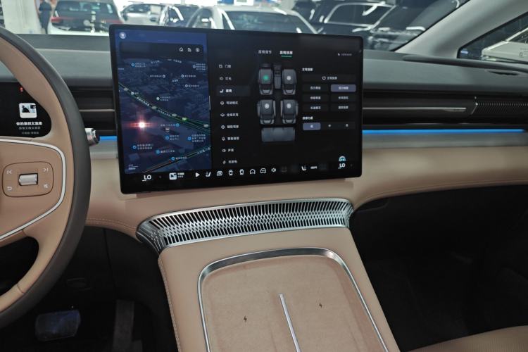 Used XPeng X9 2025 740 Ultra-Long Range Max