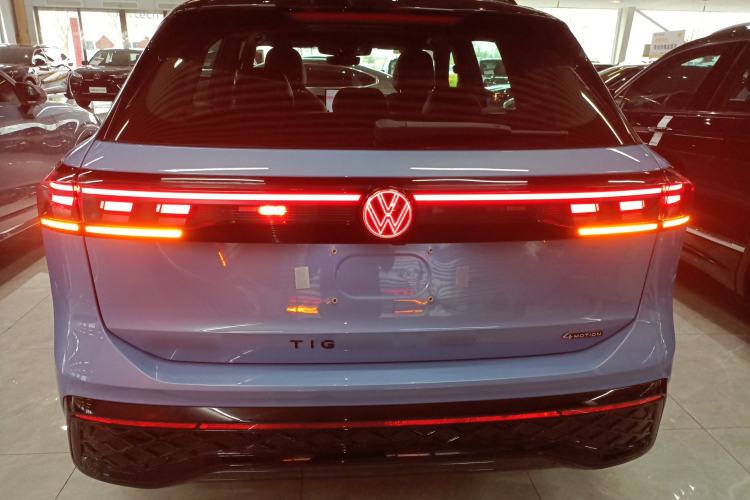 Used Volkswagen Tiguan L 2024 PRO 380TSI Four-Wheel Drive R-Line Prestige Edition Rear