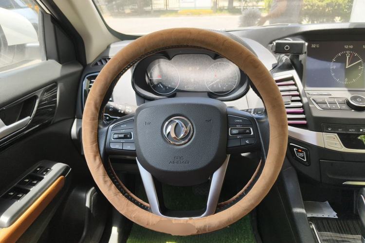 Used Dongfeng Fengdu MX5 2016 2.0L Automatic Flagship Edition
