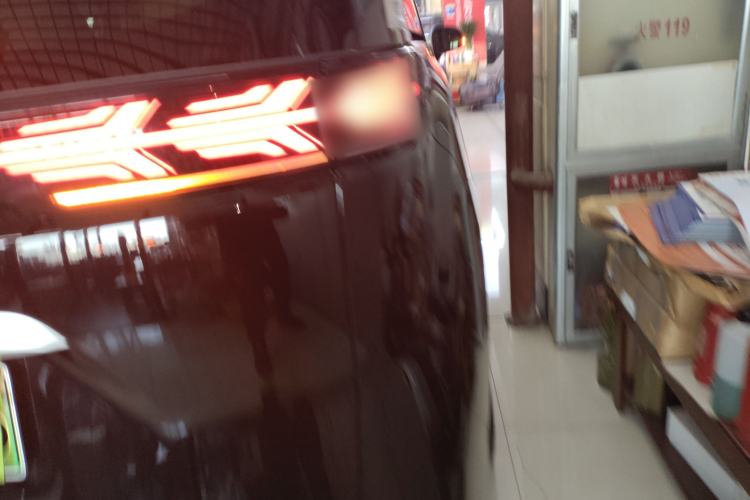 Used Denza D9 2024 DM-i 980 Four-Wheel Drive Prestige Model Right Rear Taillight