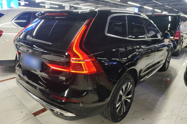 Used Volvo XC60 2023 B5 4x4 Smart Luxury Edition
