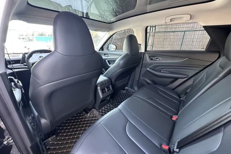 Used Venucia V DD-i 2023 110 km iE Version Exterior 5