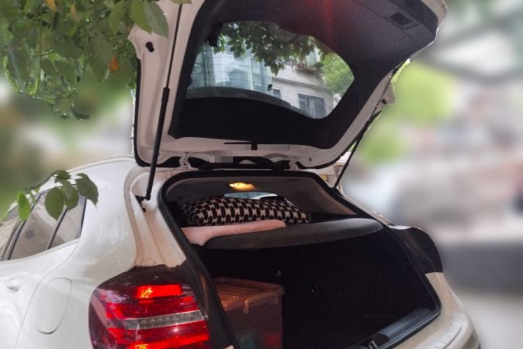 Used Mercedes-Benz GLA 2019 GLA 200 Fashion Model Trunk