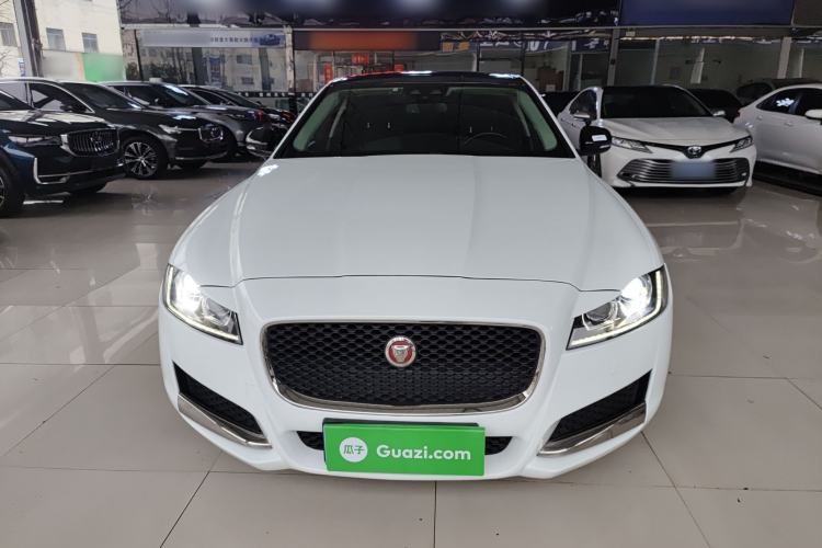 Used Jaguar XF 2016 XF 2.0T Two-Wheel-Drive Luxury Edition
