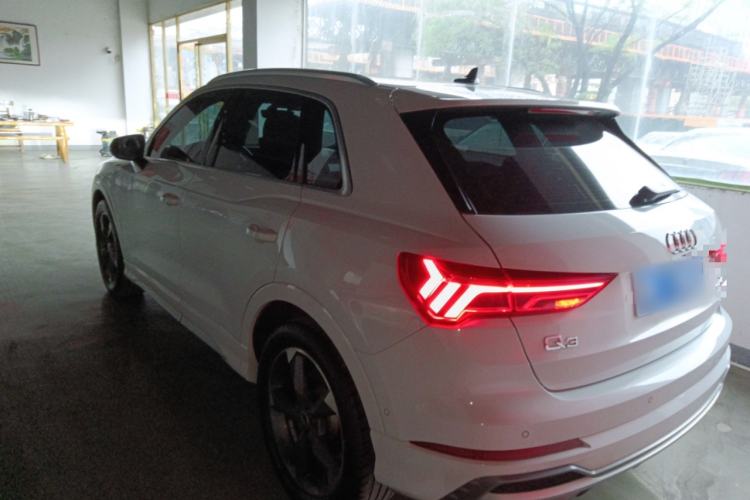 Used Audi Q3 2022 35 TFSI Fashion Dynamic Model