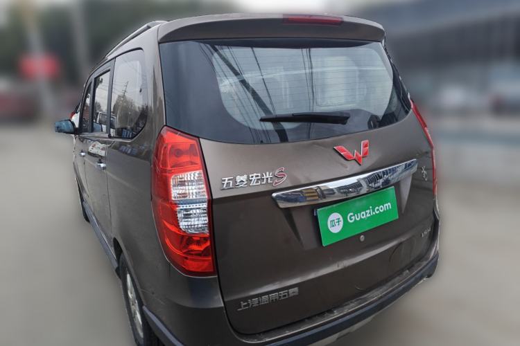 Used Wuling Hongguang 2014 1.5L S Luxury Model
