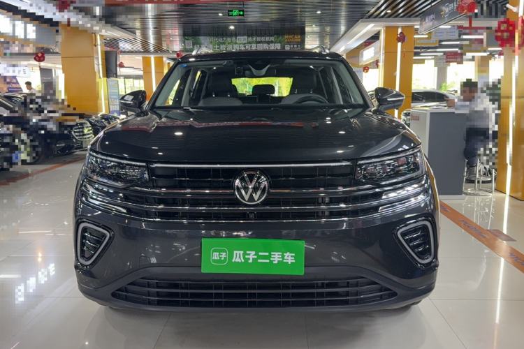 Used Volkswagen Tavendor 2023 330TSI Luxury Touring Edition Exterior 1