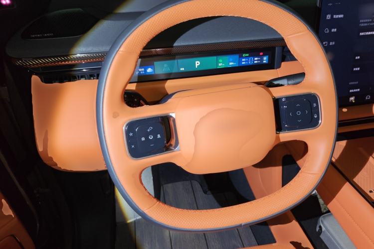 Used Lynk & Co 900 2025 2.0T Ultra Steering Wheel