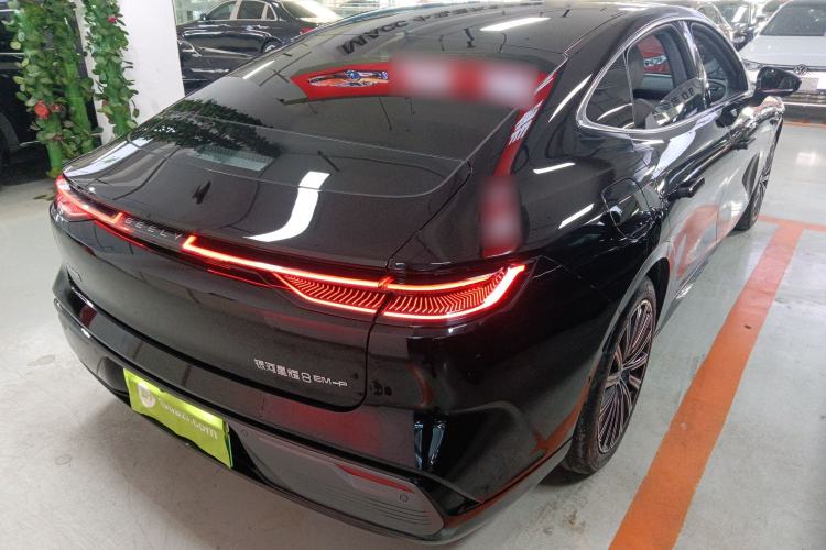 Used Geely Galaxy Galaxy 8 2025 130km EM-P Starship Edition
