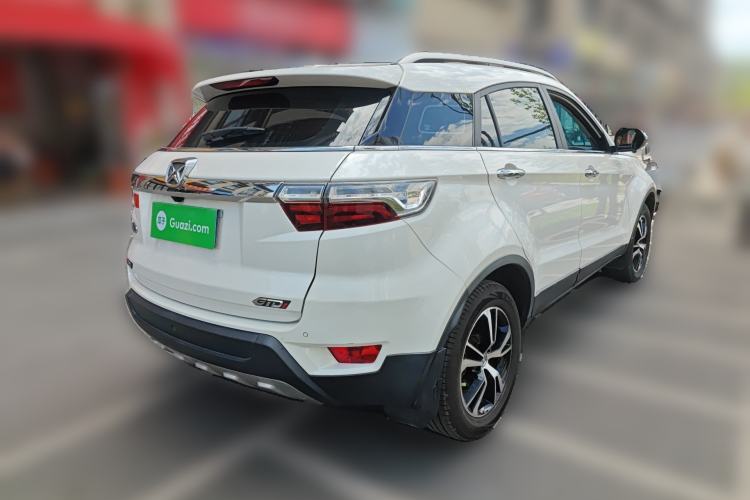 Used JMC Yusheng S330 2016 1.5L GTDi Automatic Two-Wheel Drive Prestige Edition Rear Right 45 Deg