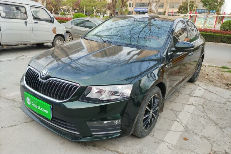 Used Skoda Octavia 2017 1.6L Manual Smart Drive Edition