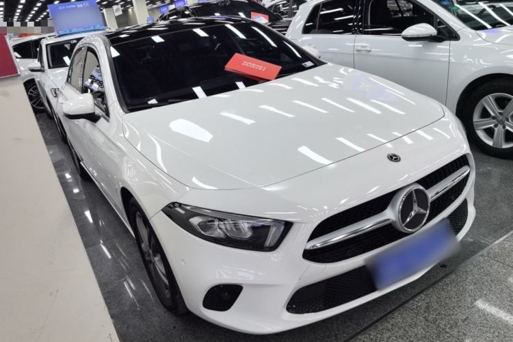 Used Mercedes-Benz A-Class 2019 A 200 Dynamic Edition Exterior 1