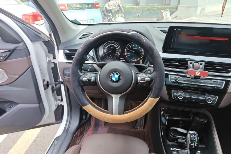 Used BMW X1 2022 sDrive20Li Luxury Model Steering Wheel