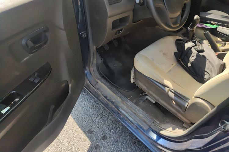 Used Wuling Rongguang V 2016 1.5L Standard Version