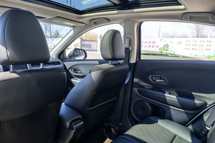 Used Honda Vezel 2020 1.5L CVT Pioneer Edition Headliner