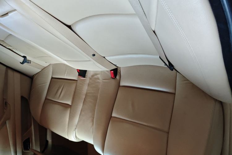 Used BMW 5 Series 2012 530Li Leading Model Left Rear Seat