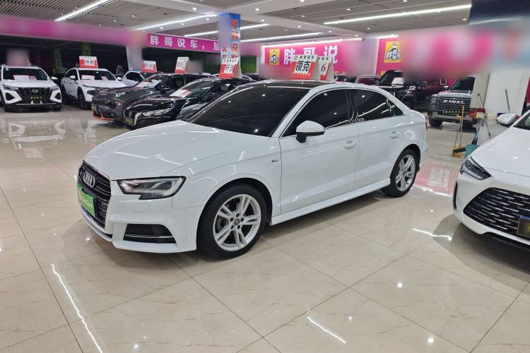 Used Audi A3 2019 Limousine 35 TFSI Fashion Edition China V standard
