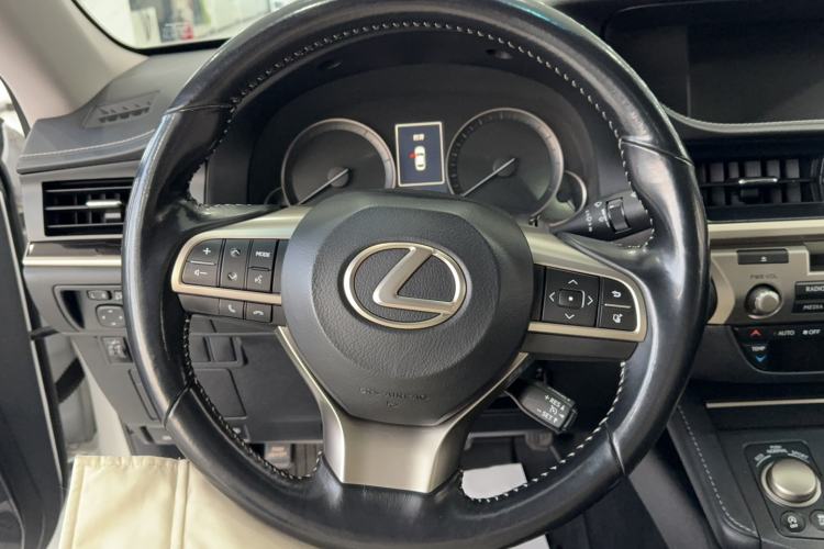 Used Lexus ES 2015 200 Elite Edition