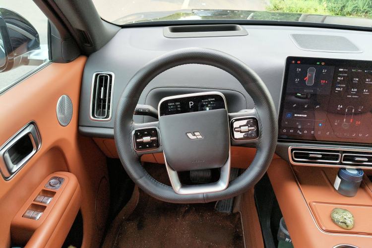 Used Li Auto L8 2023 Pro Model
