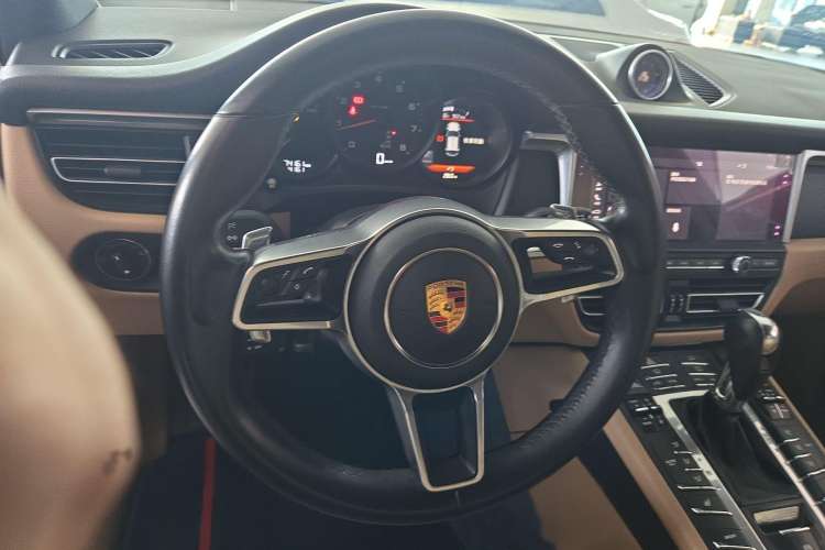 Used Porsche Macan 2018 Macan 2.0T