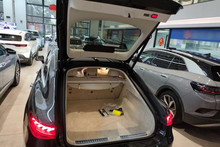 Used Mercedes-Benz EQS 2022 Updated Version 450+ Pioneer Edition Trunk