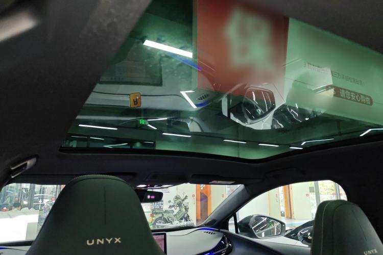 Used Volkswagen ID.UNYX 2024 Pro Long-Range Version
