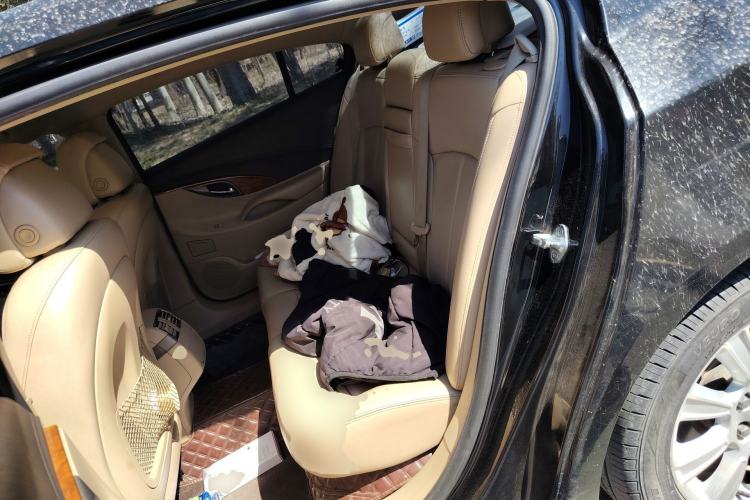 Used Buick LaCrosse 2012 2.4L SIDI Elegant Edition Left Rear Seat