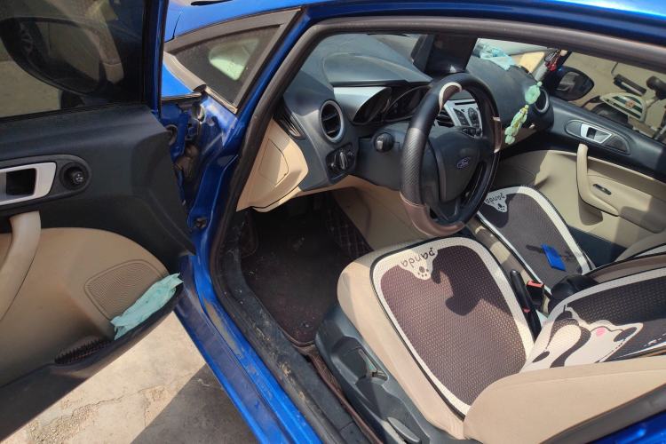 Used Ford Fiesta 2009 Hatchback 1.5L Automatic Fashion Edition
