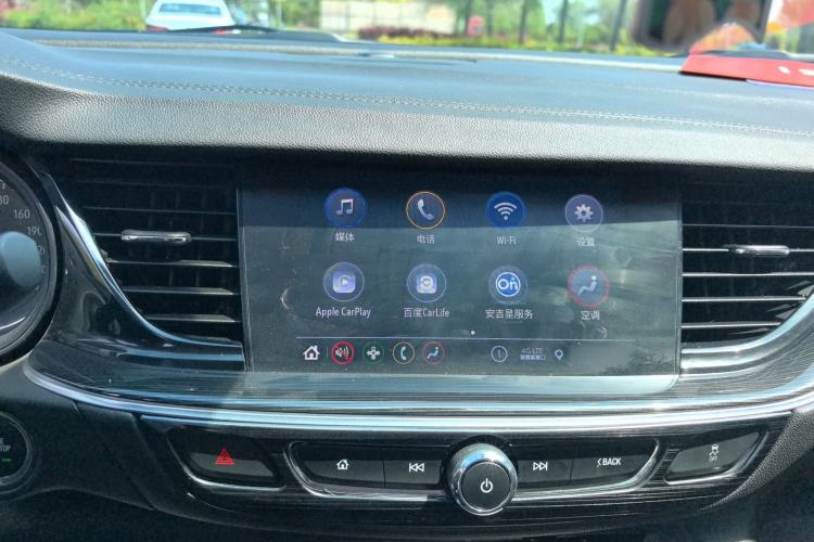 Used Buick Regal 2024 25T Deluxe Edition Interior 6