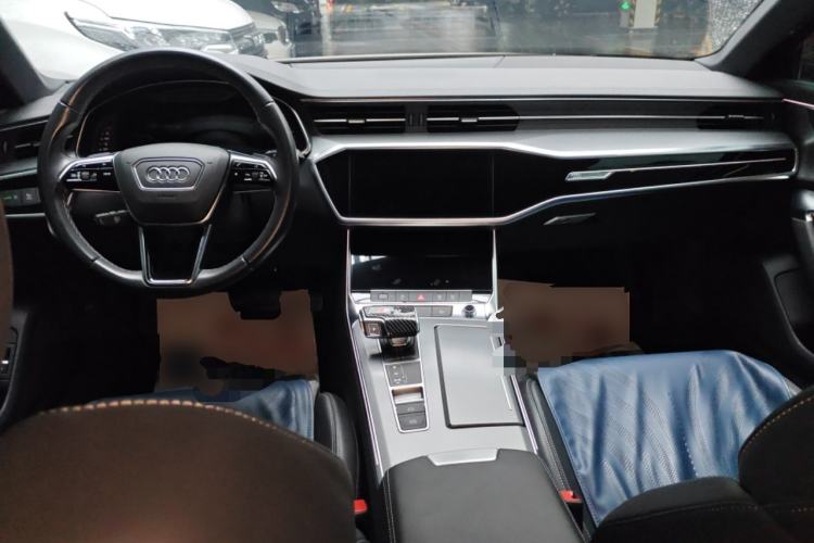 Used Audi A6L 2022 40 TFSI Luxury Dynamic Model Center Console