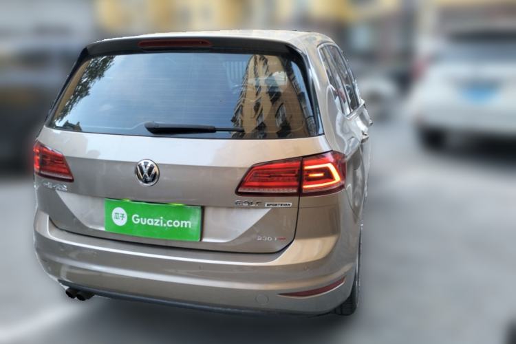 Used Volkswagen Golf Sportsvan 2016 230TSI Automatic Trend Edition
