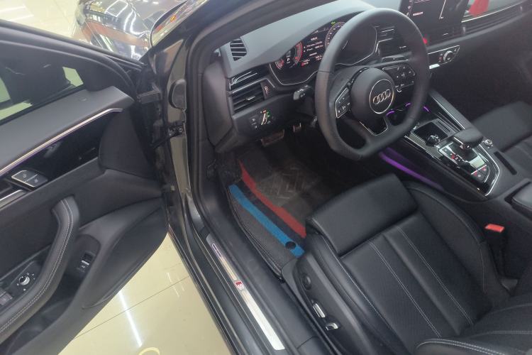 Used Audi A4L 2024 40 TFSI Luxury Dynamic Edition Driver Seat