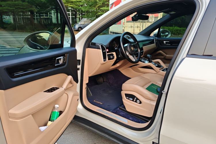 Used Porsche Cayenne E-Hybrid 2021 Cayenne E-Hybrid 2.0T Driver Seat