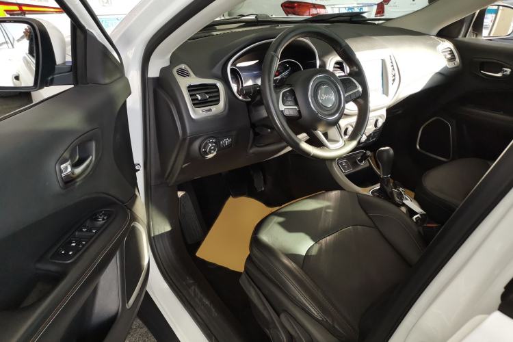 Used Jeep Compass 2017 200T Automatic Family Edition