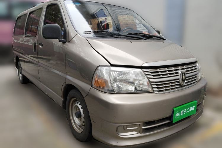 Used Jinbei Express 2017 2.0L Standard Version V19 Front Right 45 Deg