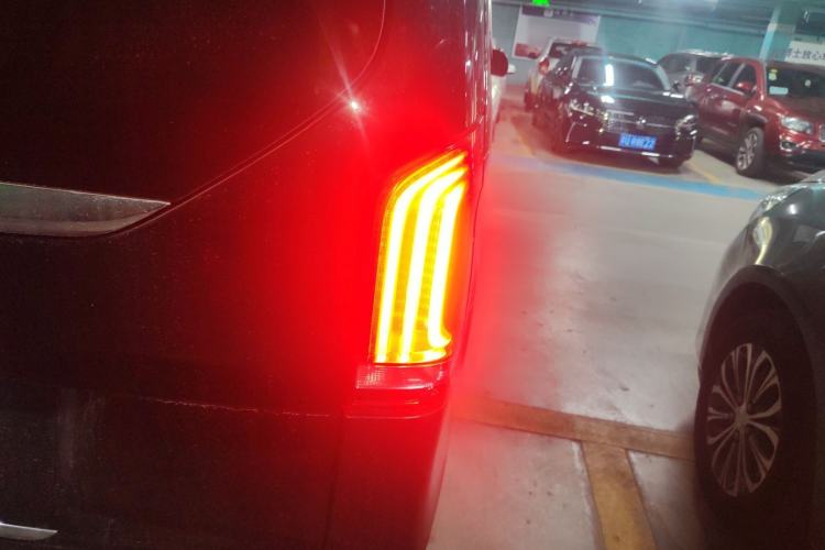 Used Mercedes-Benz V-Class 2020 V 260 Avantgarde Edition