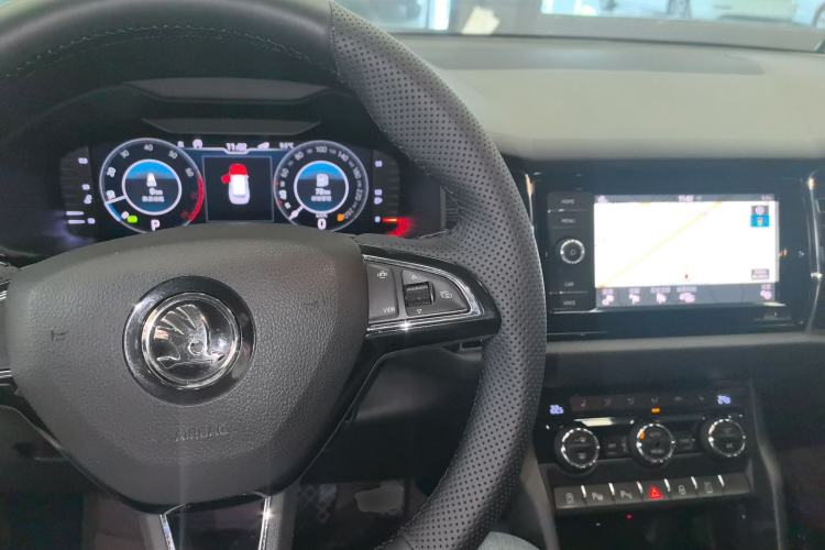 Used Skoda Kodiaq 2019 Facelifted TSI330 5-Seater Two-Wheel-Drive Luxury Enjoyment Edition China V Emission Standard