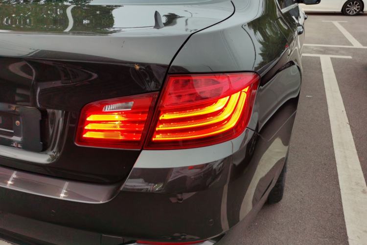 Used BMW 5 Series 2017 525Li Leading Model
