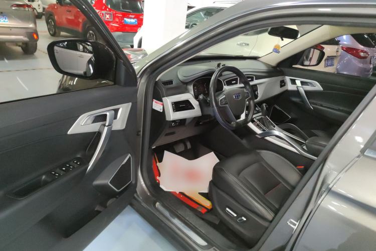 Used Geely Auto Emgrand X7 Sport 2018 1.8TD Automatic Two-Wheel Drive Smart Connect 4G Internet Edition Driver Seat