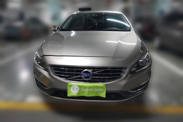 Used Volvo S60 2015 S60L T5 Zhiyue Edition
