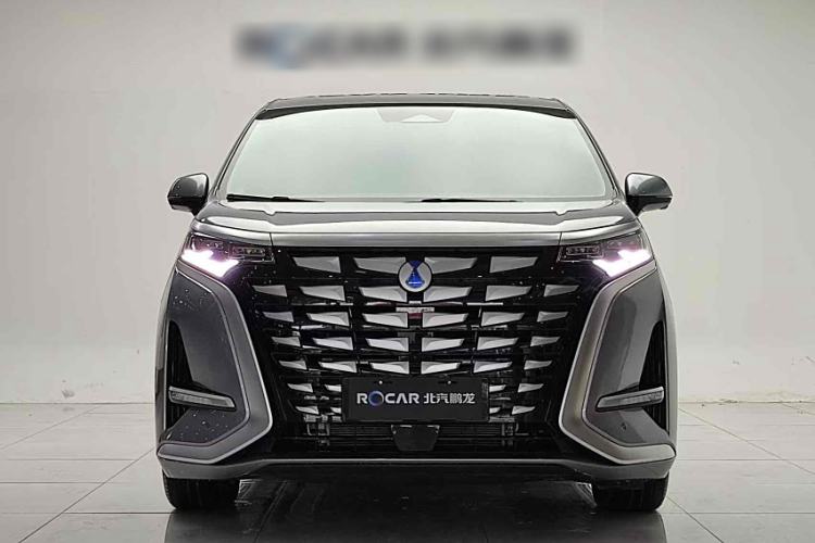 Used Denza D9 2022 DM-i 1040 Prestige Model