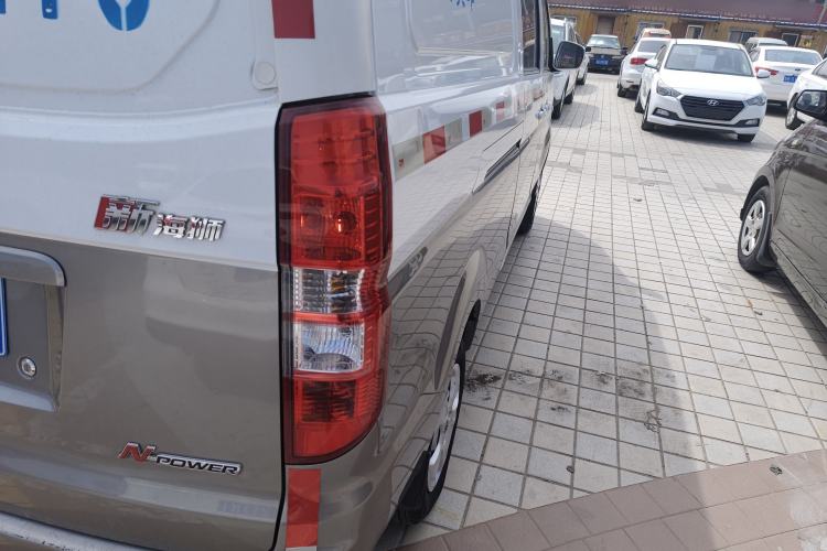 Used Jinbei New Hiace X30L 2021 1.5L Wealth Van Non-Air-Conditioned Version China VI Standard SWC15M
