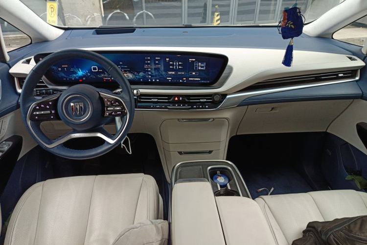 Used Buick Century 2023 2.0T Six-Seater Yinshi Edition
