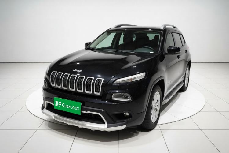 Used Jeep Cherokee 2016 2.0L Superior Edition