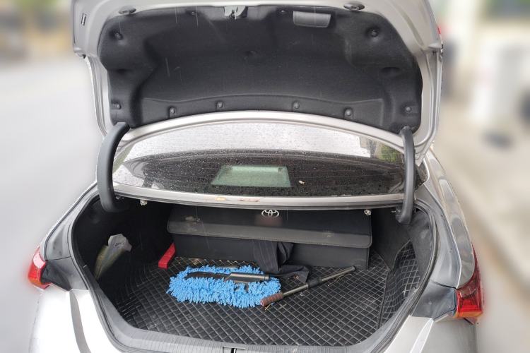 Used Toyota Avalon 2023 Dual-Engine 2.5L Luxury Edition Trunk