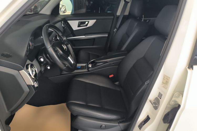 Used Mercedes-Benz GLK-Class 2013 Facelift GLK 300 4MATIC Fashion Edition Left Front Seat