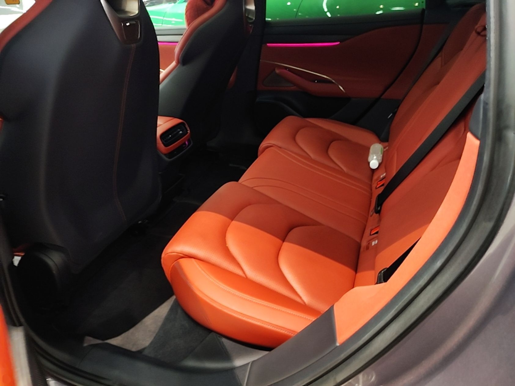 Xiaomi Auto SU7 2024 Rear-Drive Ultra-Long Range Advanced Pro-Level Intelligent Driving Version — снимка 20